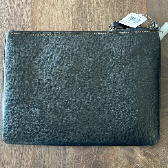 NEW Coach Leather Travel Pouch - Picture 2 of 7